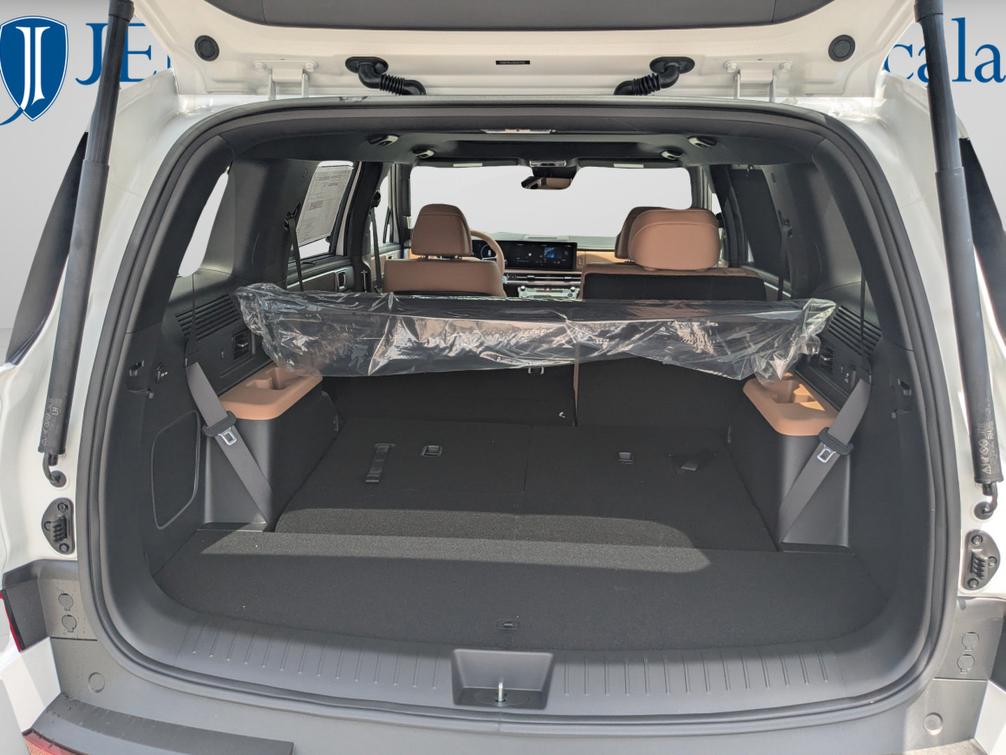 New 2027 Hyundai Santa Fe Limited FWD image 11