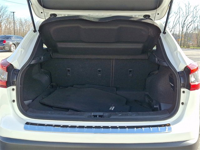 Used 2022 Nissan Rogue Sport SV image 29