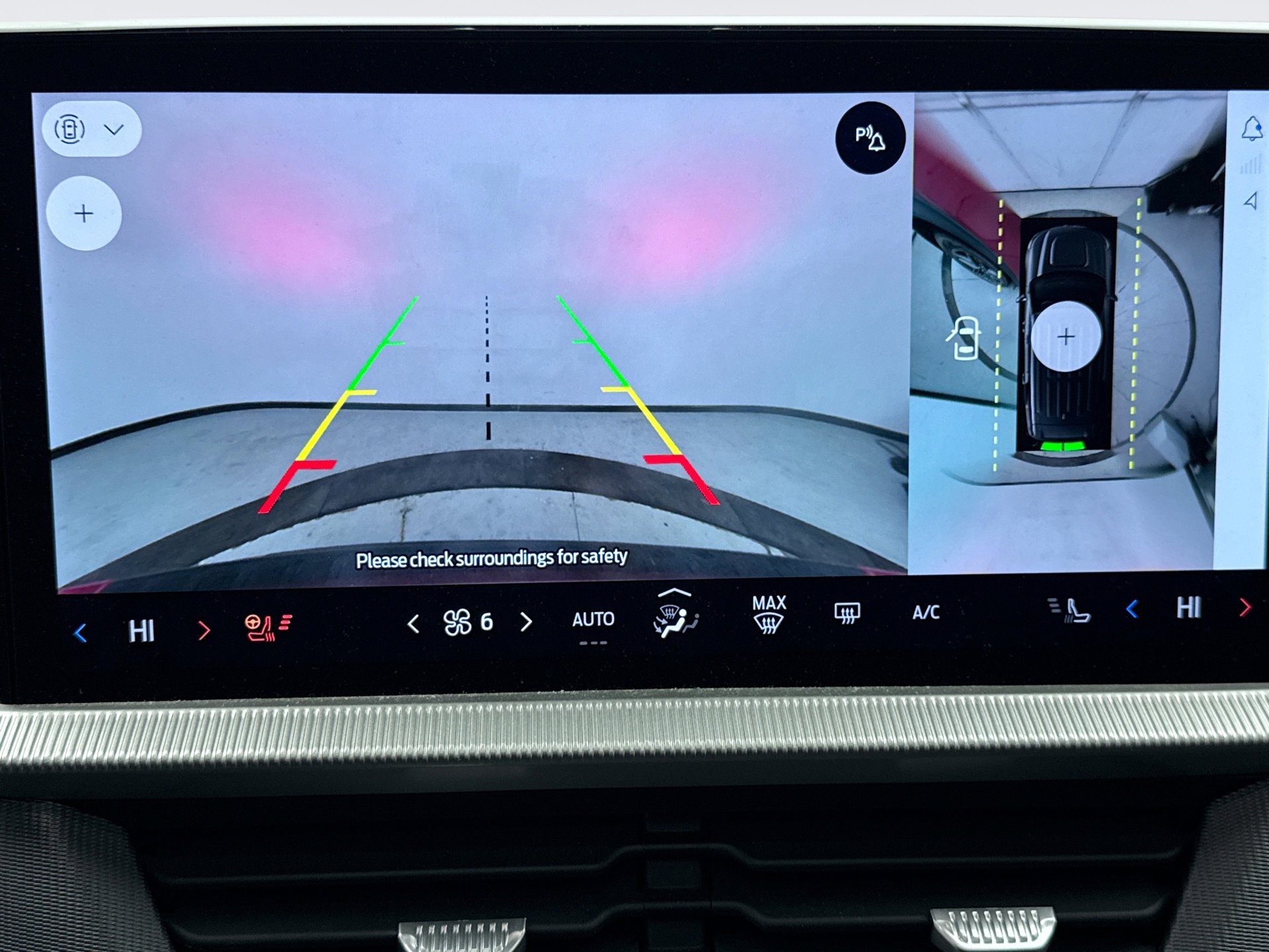 Used 2025 Ford Explorer ST image 11