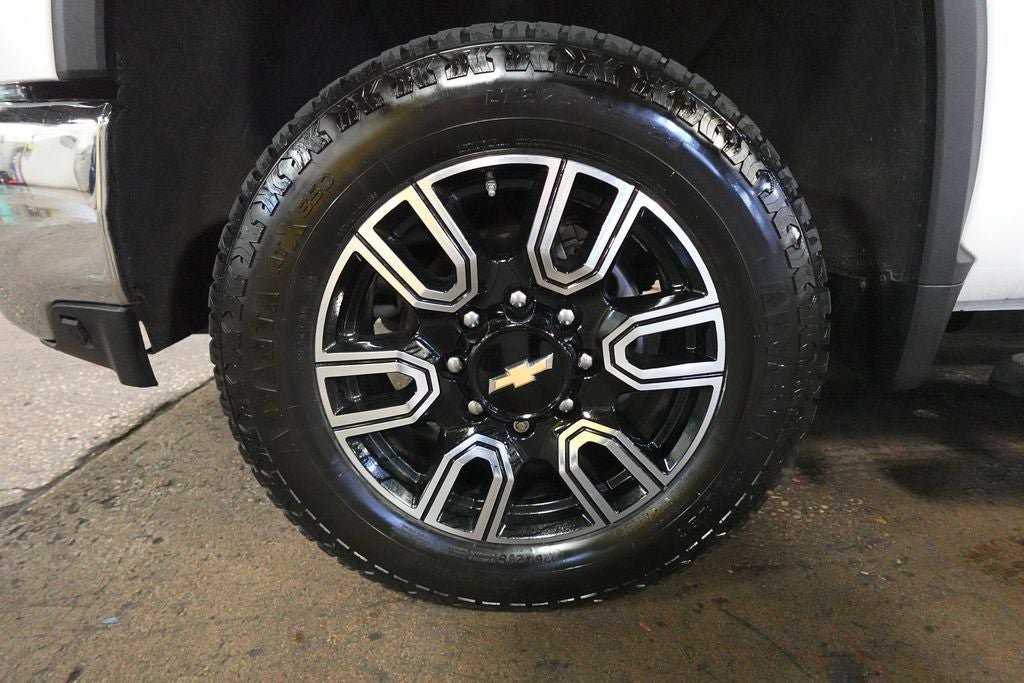 Used 2021 Chevrolet Silverado 2500 LTZ w/ LTZ Convenience Package AWD/4WD image 34