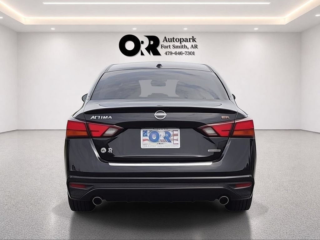 Used 2023 Nissan Altima 2.0 SR FWD image 21