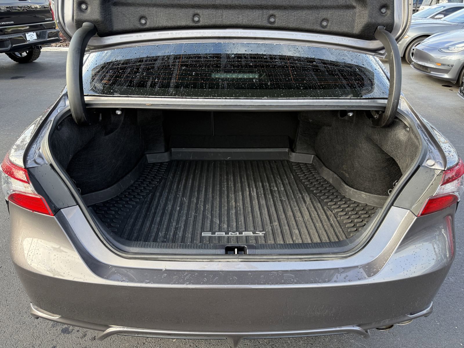 Used 2023 Toyota Camry SE w/ Convenience Package image 7