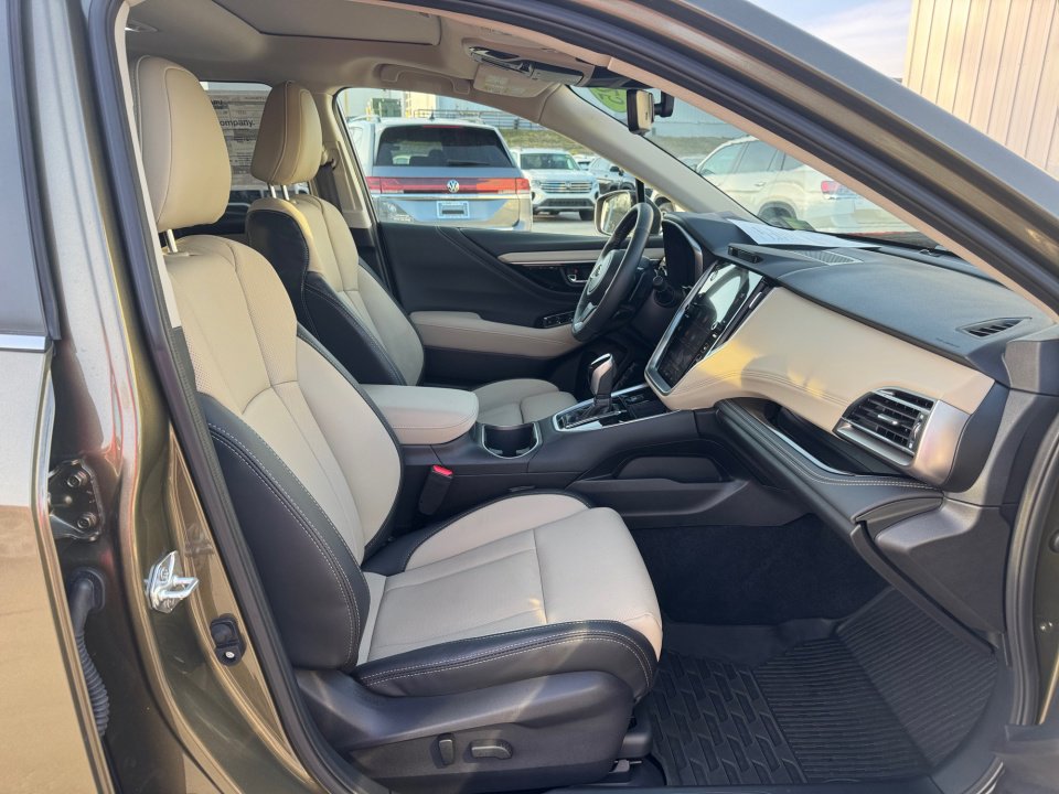 Used 2025 Subaru Outback Limited w/ Popular Package #2 image 32