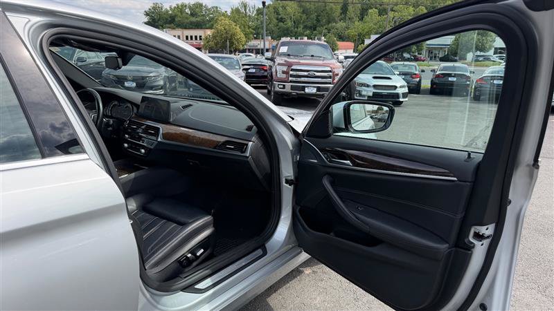 Used 2018 BMW 540i xDrive w/ Premium Package AWD/4WD image 35