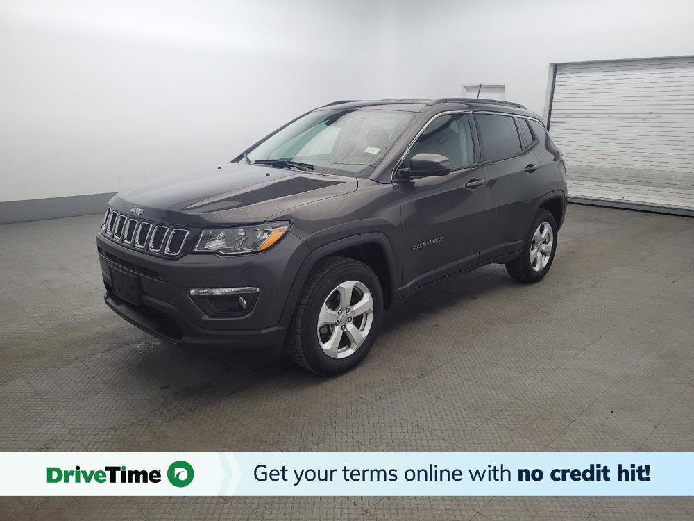 Used 2019 Jeep Compass Latitude w/ Cold Weather Group AWD/4WD image 1