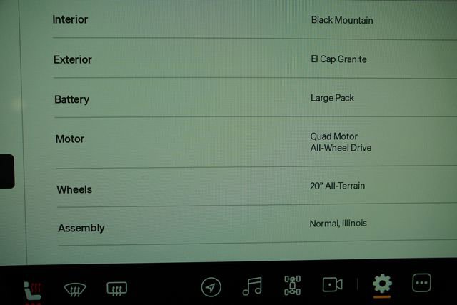 Used 2022 Rivian R1T Launch Edition image 32