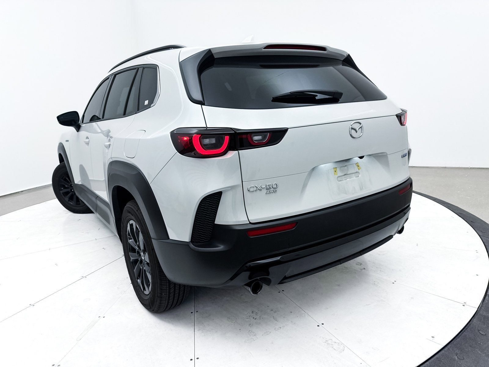 Certified 2025 MAZDA CX-50 AWD 2.5 Hybrid w/ Cargo Package image 9