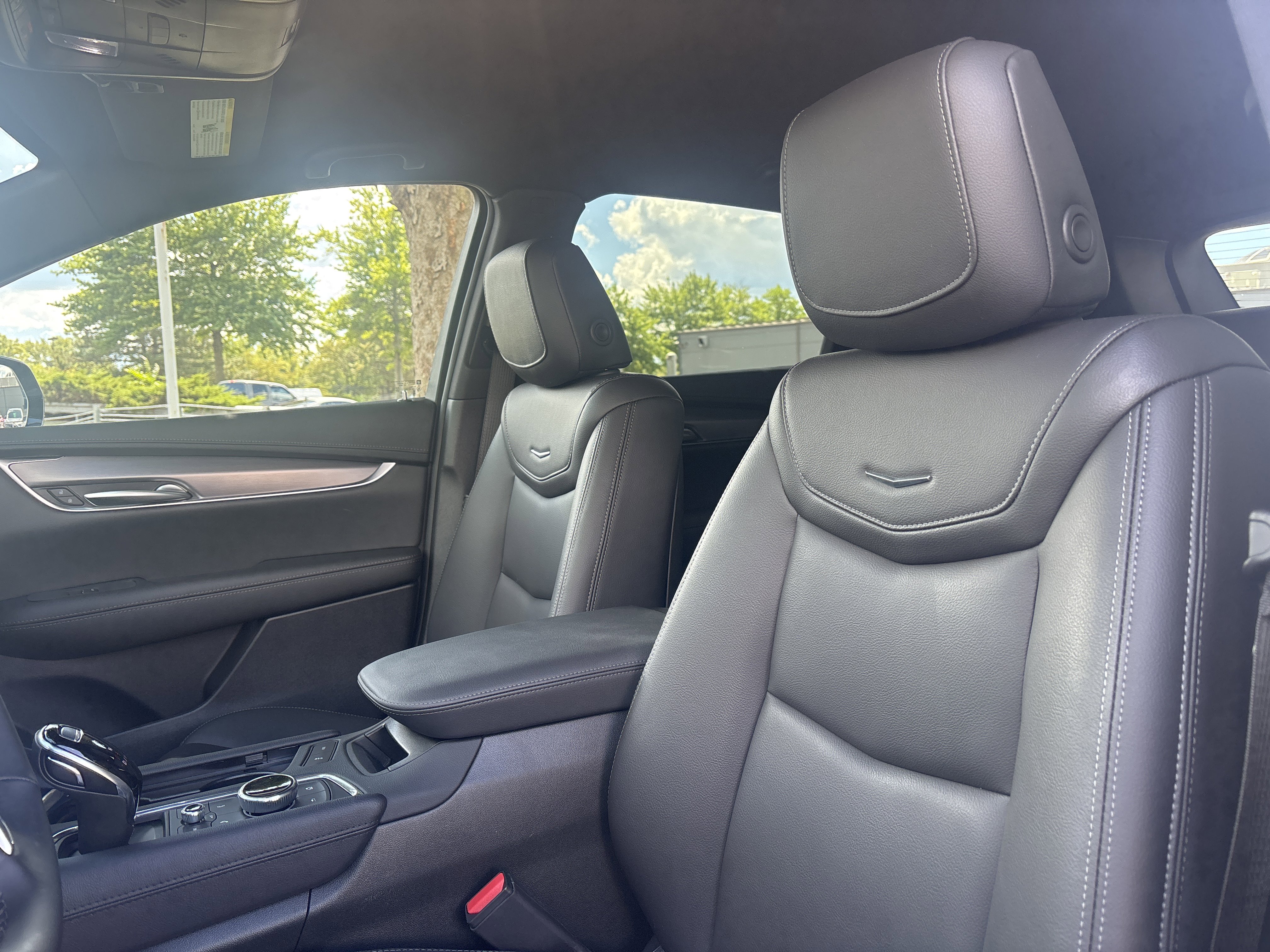 New 2025 Cadillac XT5 Luxury AWD/4WD image 26