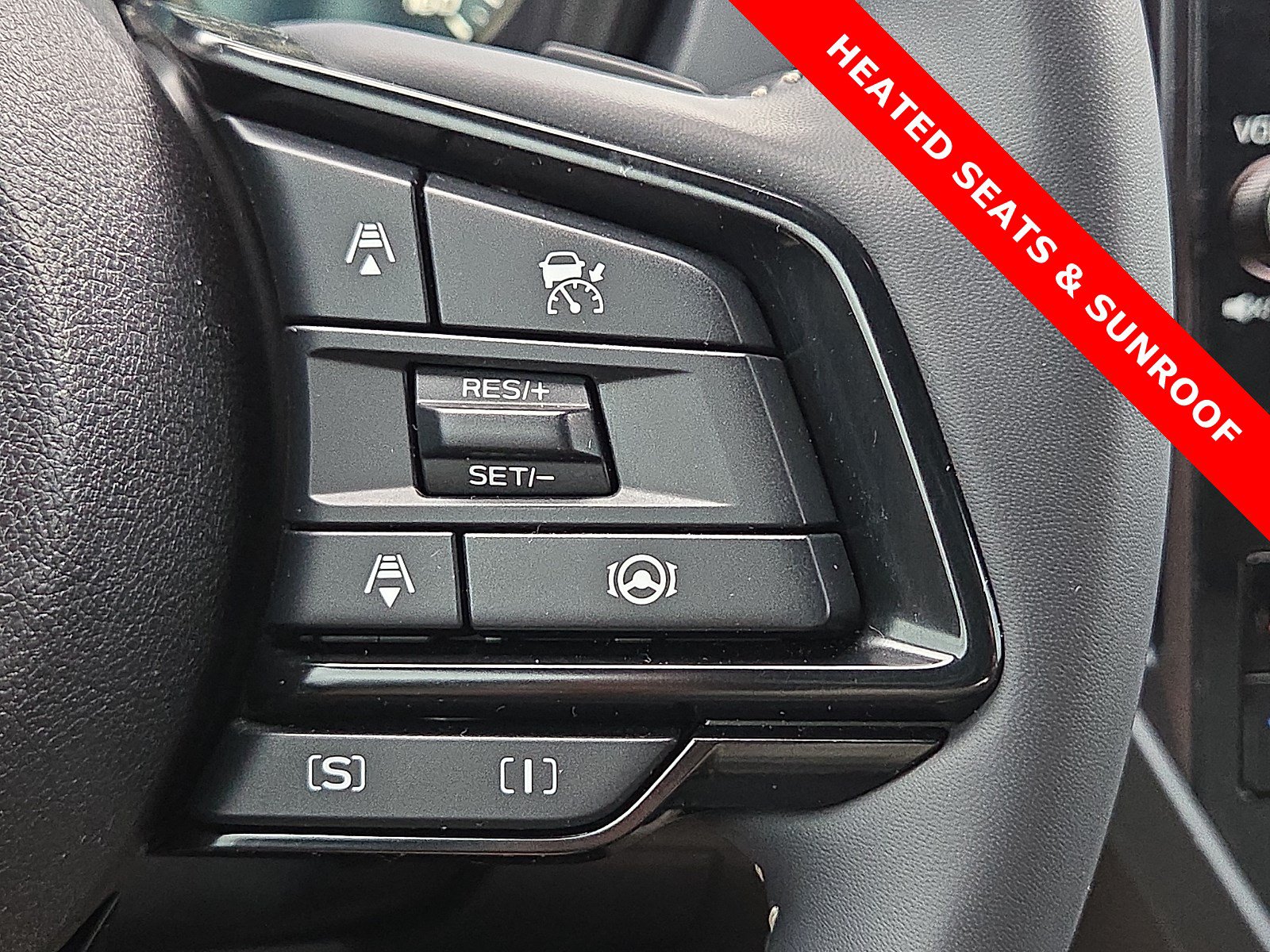 Used 2025 Subaru Forester Premium AWD/4WD image 22