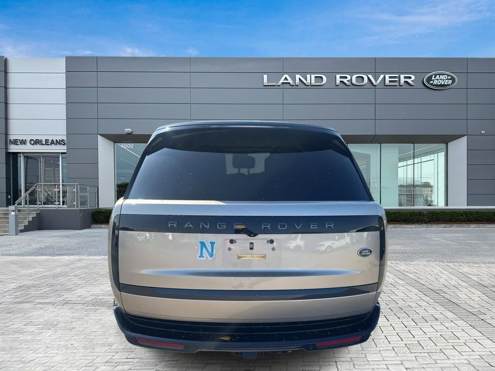 Used 2023 Land Rover Range Rover Long Wheelbase Autobiography AWD/4WD image 7