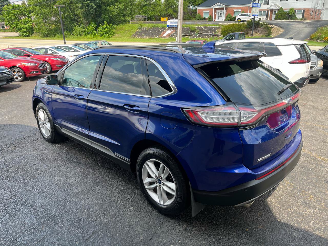 Used 2015 Ford Edge SEL w/ Equipment Group 201A AWD/4WD image 9