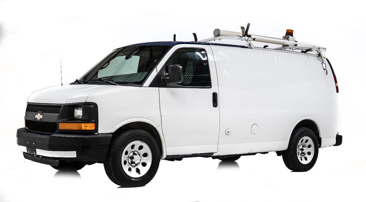 Used 2013 Chevrolet Express 1500 image 2