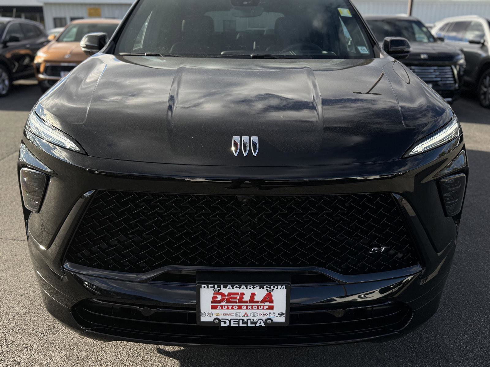 New 2026 Buick Enclave Sport Touring w/ Power Package image 2