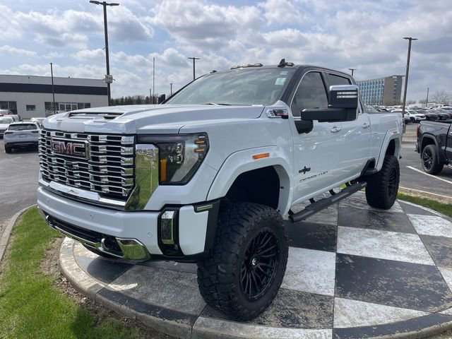 New 2026 GMC Sierra 2500 Denali w/ Denali Reserve Package AWD/4WD image 3