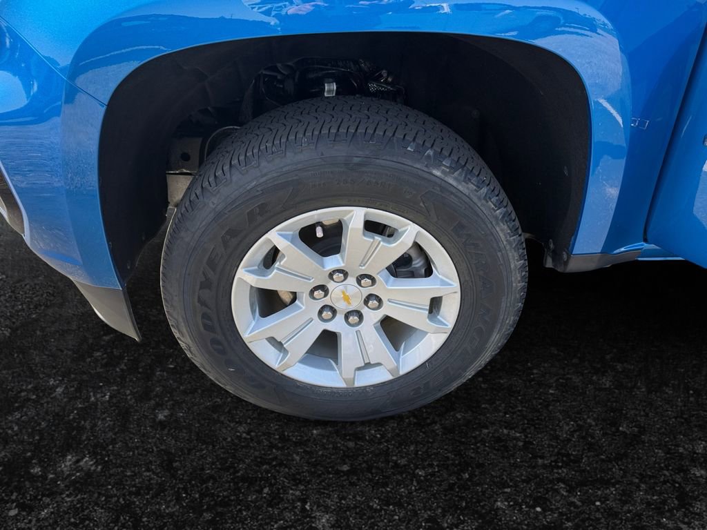 Used 2022 Chevrolet Colorado LT w/ LT Convenience Package image 9