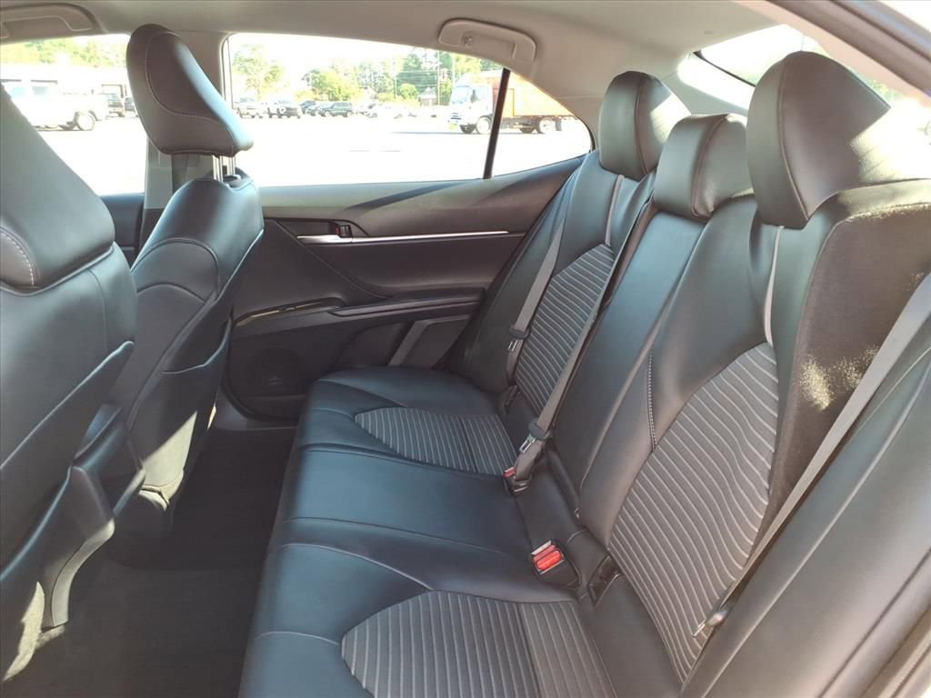 Used 2023 Toyota Camry SE FWD image 22