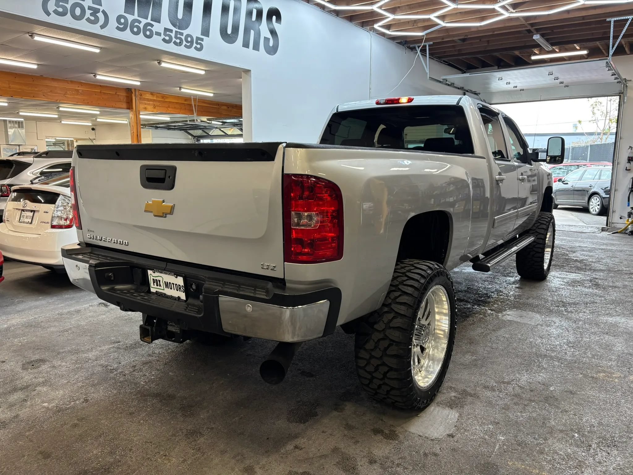 Used 2014 Chevrolet Silverado 3500 LTZ w/ LTZ Plus Package AWD/4WD image 9
