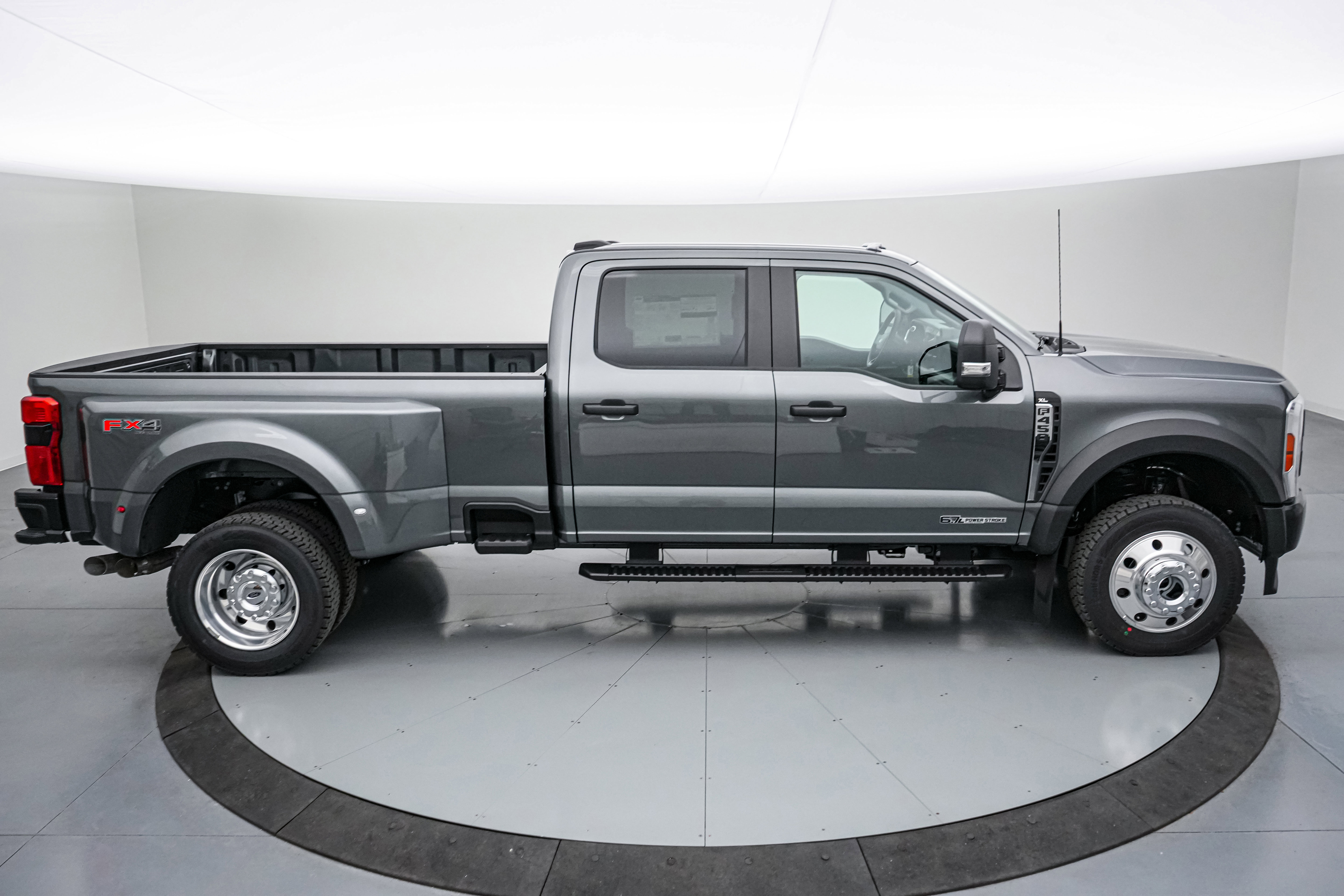 New 2026 Ford F450 XL w/ 360-Degree Camera Package image 3
