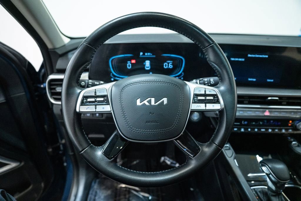 Used 2025 Kia Telluride S AWD/4WD image 16