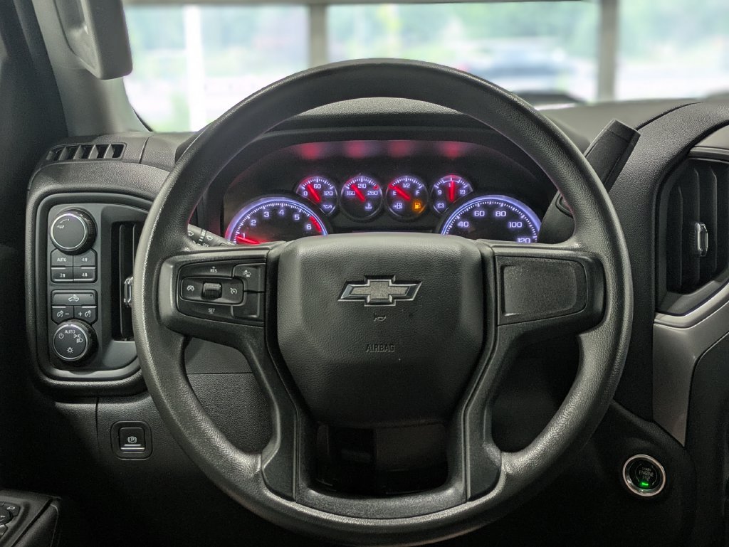 Used 2024 Chevrolet Silverado 1500 Custom Trail Boss AWD/4WD image 28