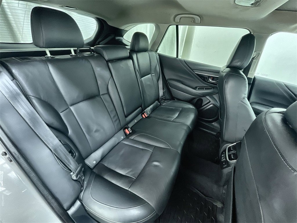 Used 2021 Subaru Outback Limited image 30