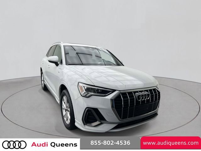Used 2023 Audi Q3 2.0T Premium Plus w/ Premium Plus Package AWD/4WD image 3