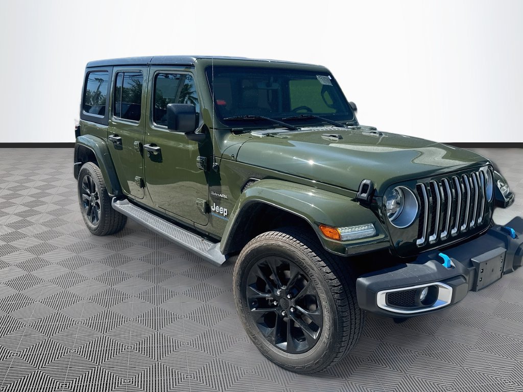 Used 2023 Jeep Wrangler Unlimited Sahara w/ Cold Weather Group AWD/4WD image 4