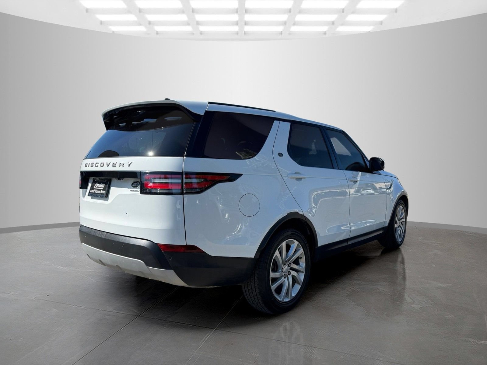 Used 2017 Land Rover Discovery HSE AWD/4WD image 5