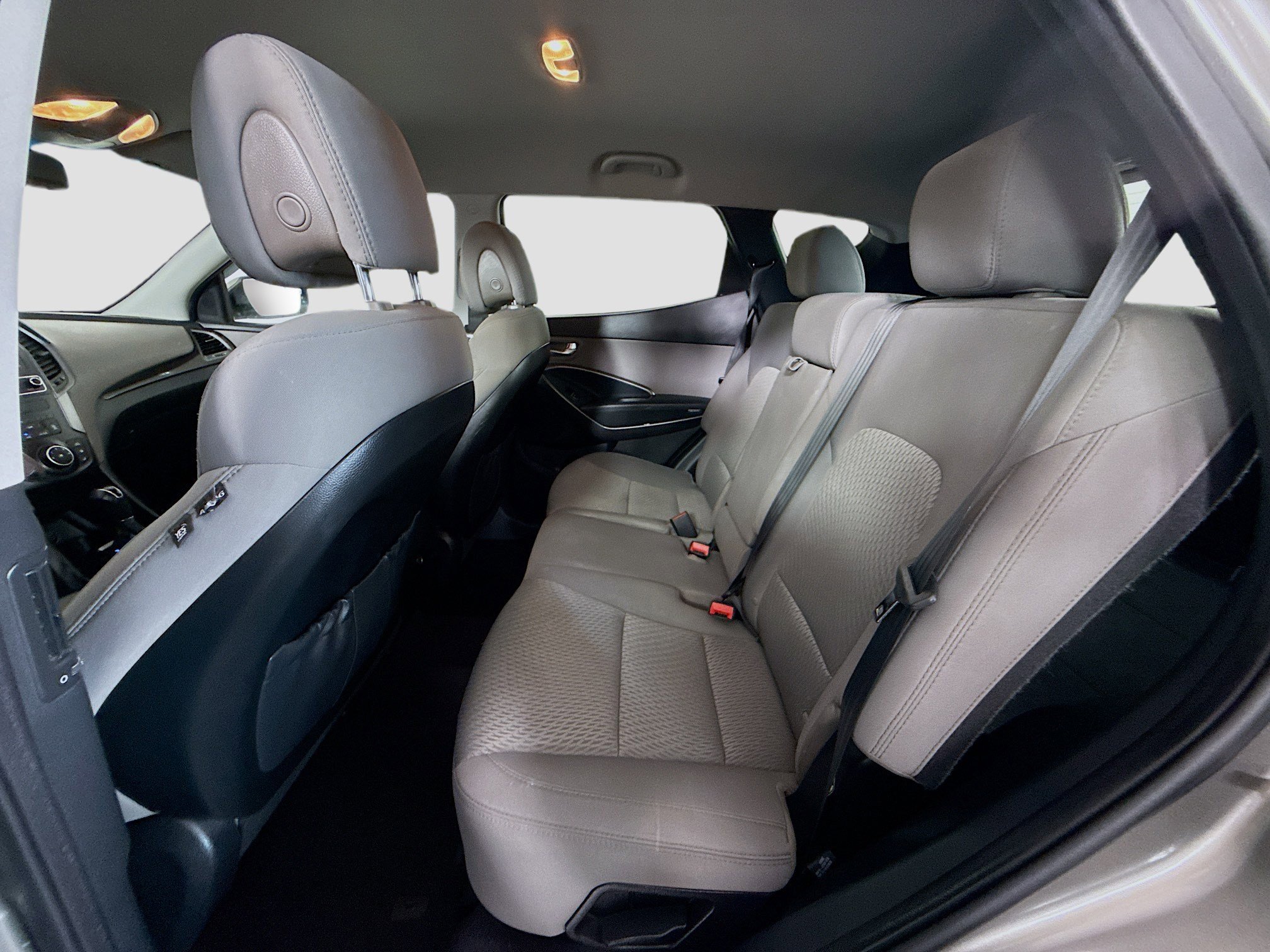 Used 2018 Hyundai Santa Fe Sport image 24