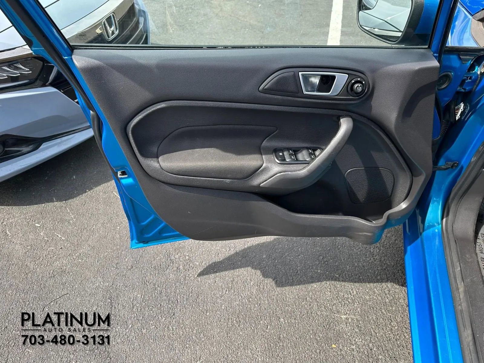 Used 2015 Ford Fiesta SE FWD image 16