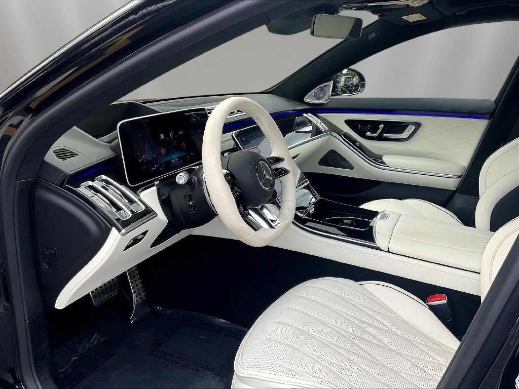 Used 2025 Mercedes-Benz S 63 AMG S w/ Rear Seat Package image 17