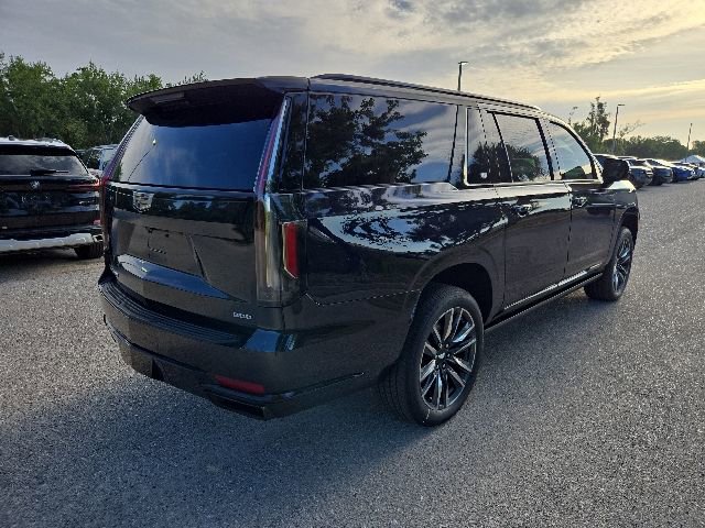 Used 2023 Cadillac Escalade ESV Sport w/ Touring Package AWD/4WD image 5
