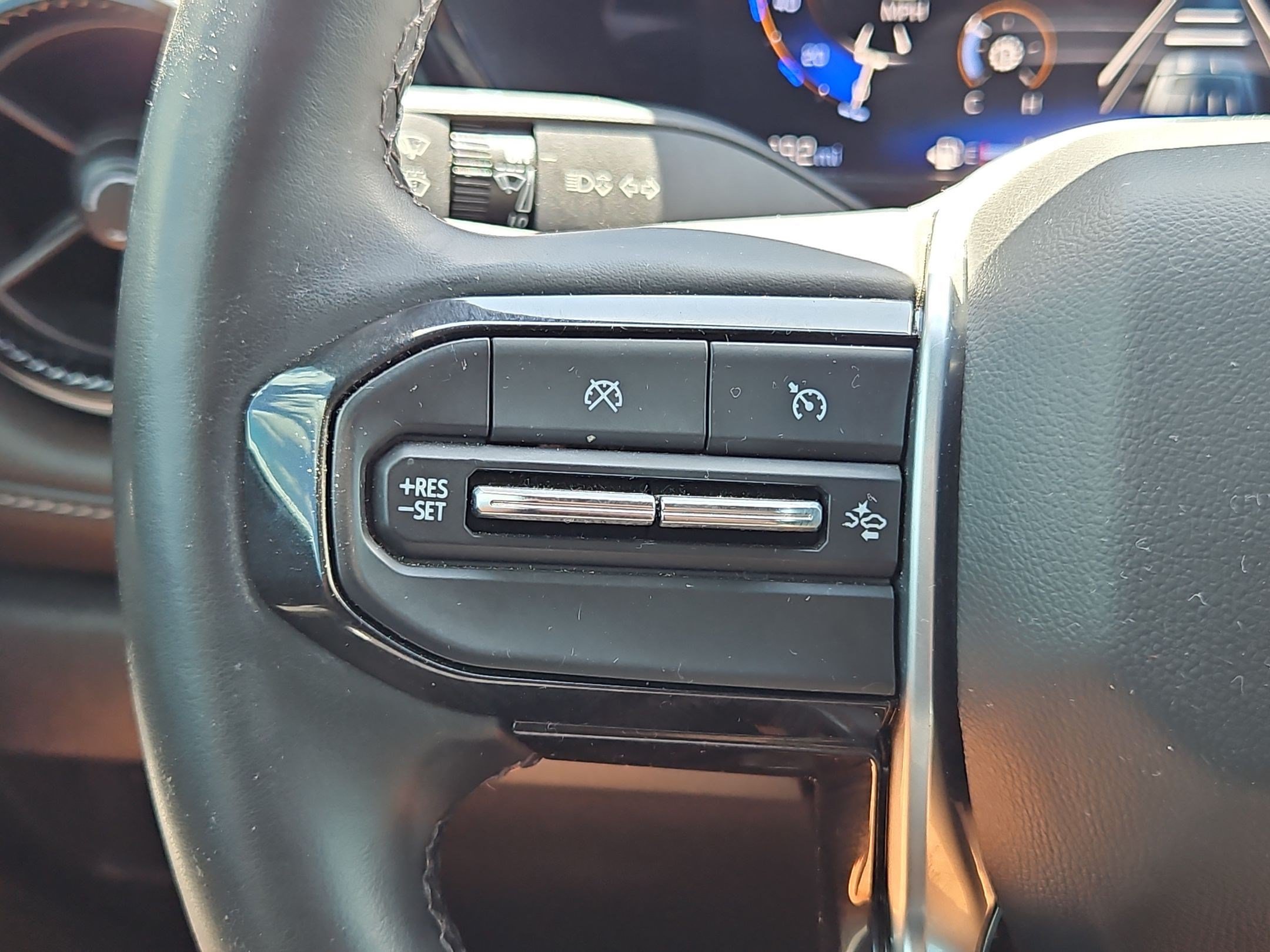 Certified 2024 Chevrolet Colorado LT w/ LT Convenience Package II RWD image 16