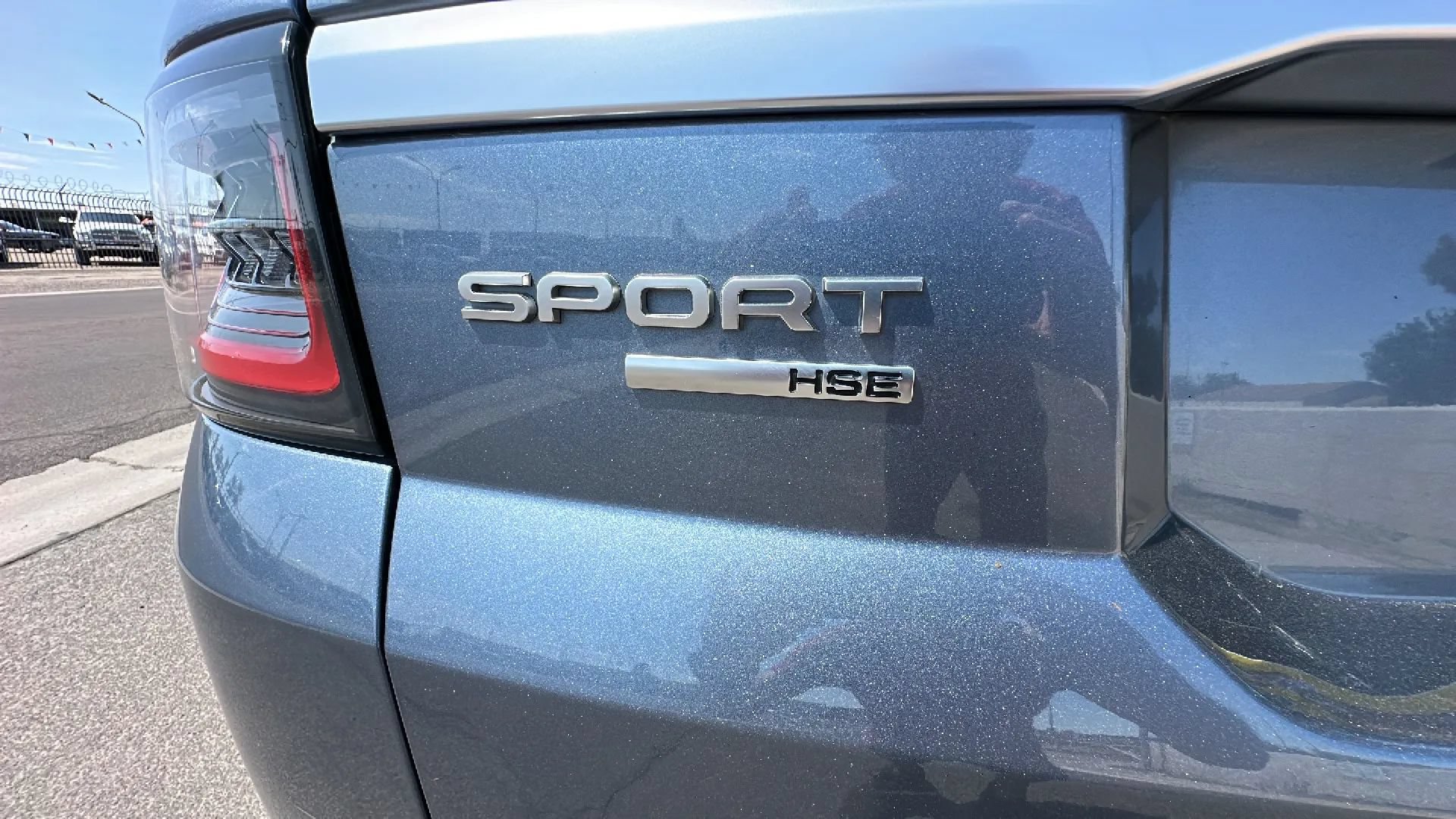 Used 2019 Land Rover Range Rover Sport HSE AWD/4WD image 4