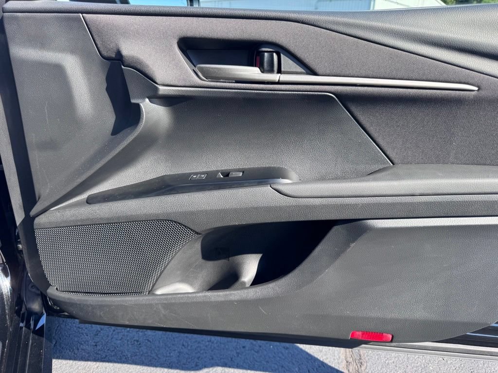 Used 2025 Toyota Camry LE FWD image 22