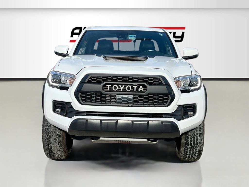 Used 2019 Toyota Tacoma TRD Pro AWD/4WD image 2