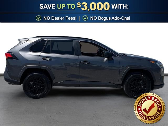 Used 2021 Toyota RAV4 LE FWD image 8