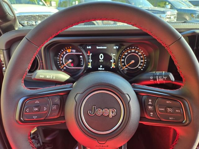Used 2024 Jeep Wrangler Unlimited Rubicon w/ Convenience Group AWD/4WD image 21