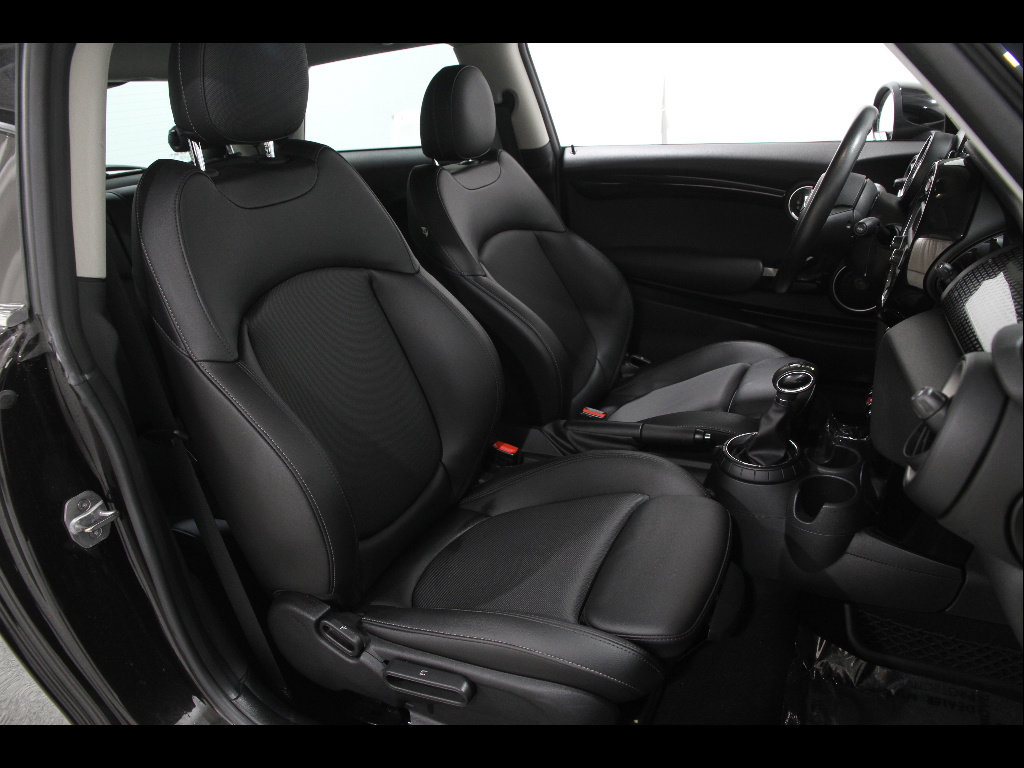 Used 2015 MINI Cooper S image 14