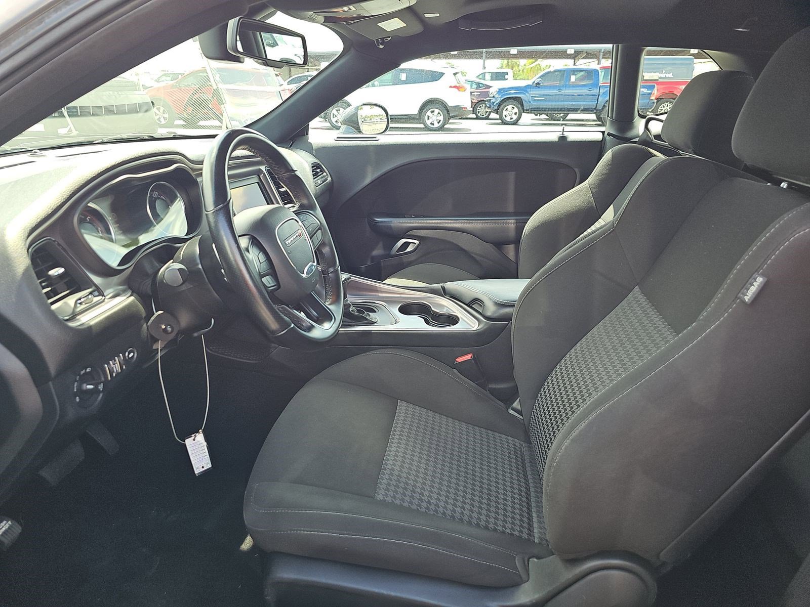 Used 2022 Dodge Challenger GT RWD image 7