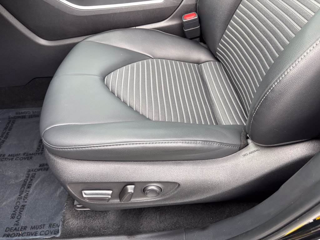 Used 2025 Toyota Highlander XSE AWD/4WD image 20