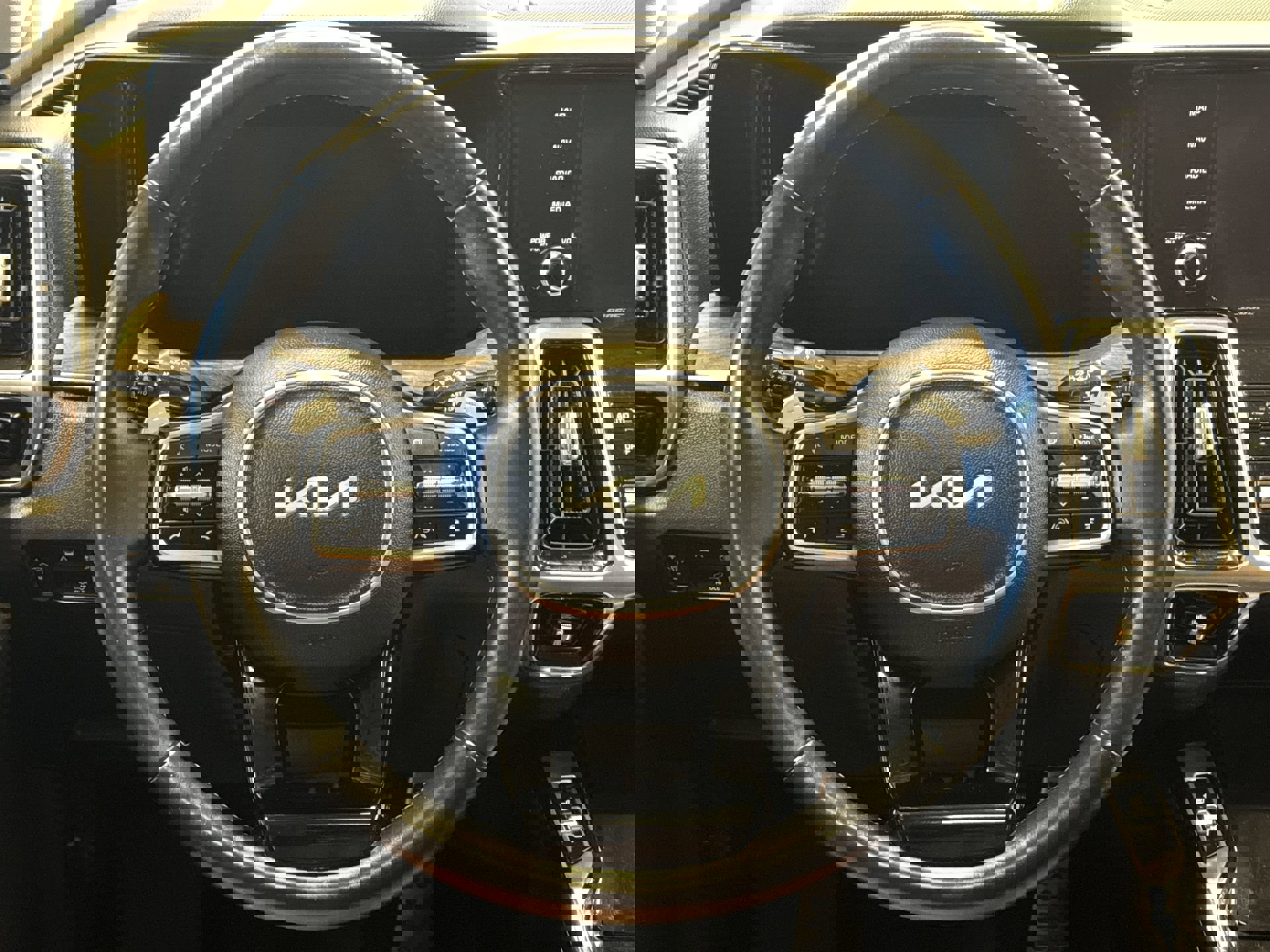 Used 2022 Kia Sorento SX Prestige w/ Rust Color Package image 14