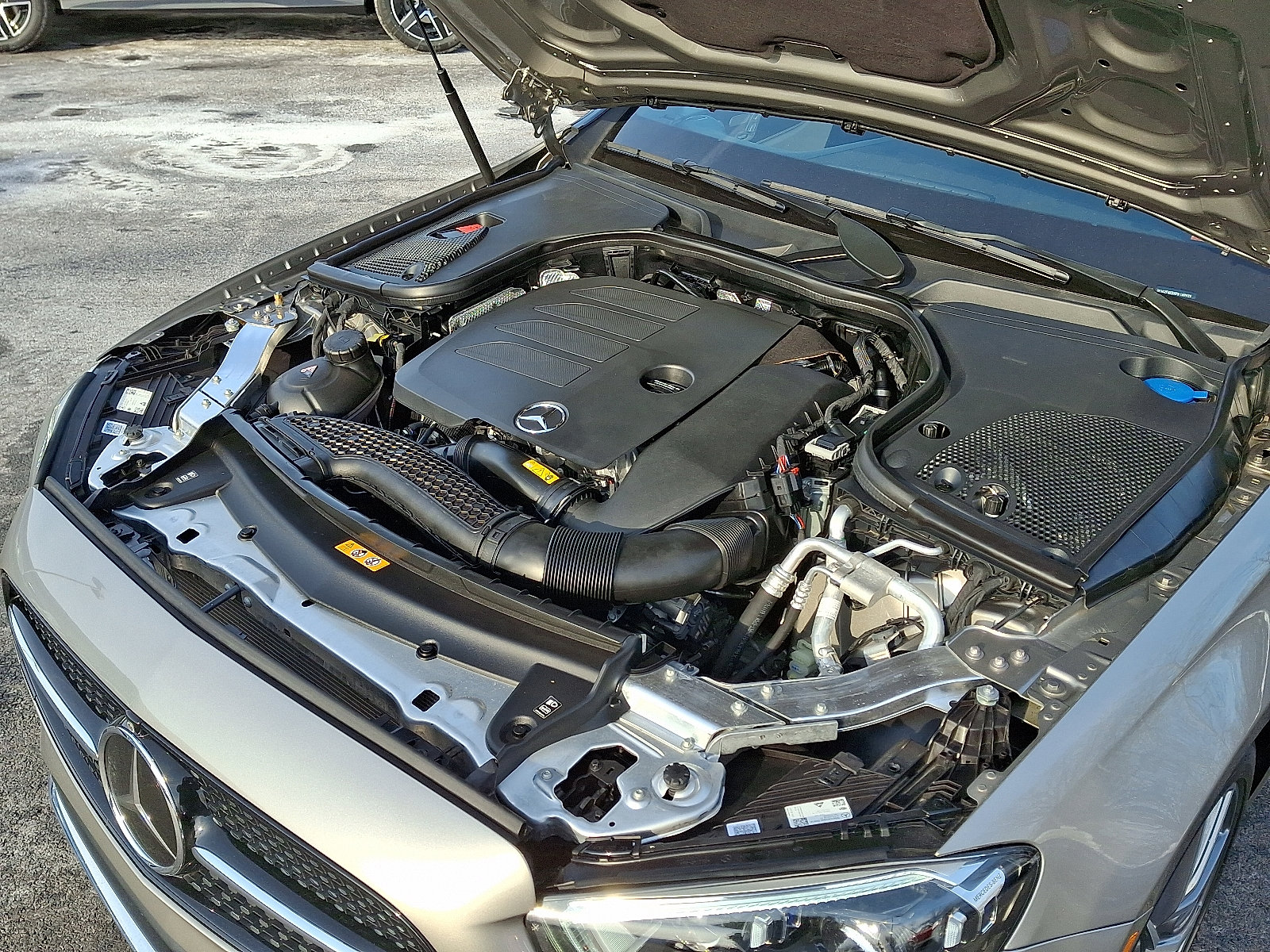 Used 2023 Mercedes-Benz E 350 4MATIC Sedan image 29