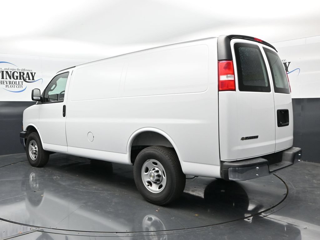 Certified 2025 Chevrolet Express 2500 w/ Driver Convenience Package RWD image 5