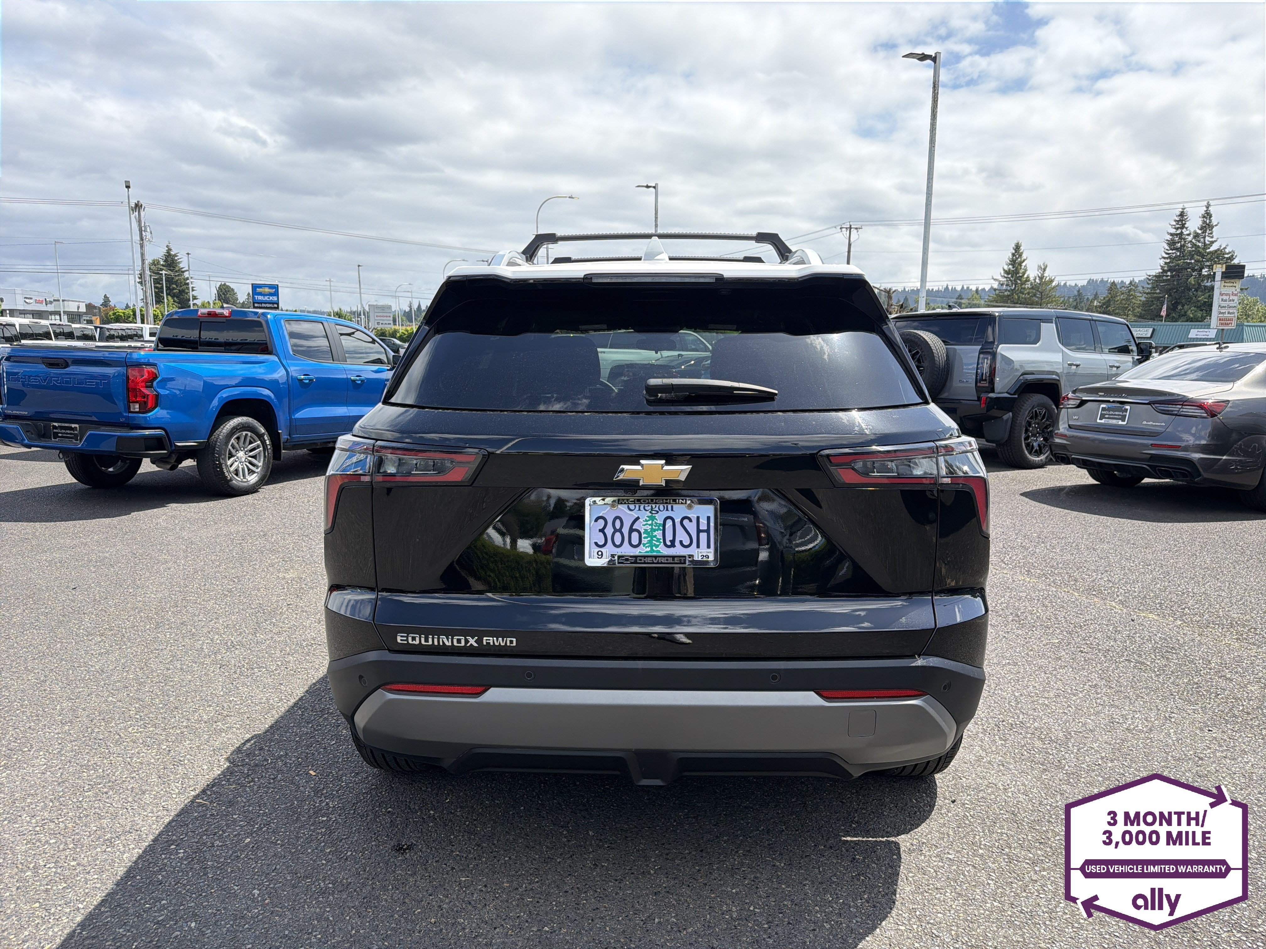 Used 2025 Chevrolet Equinox LT AWD/4WD image 4