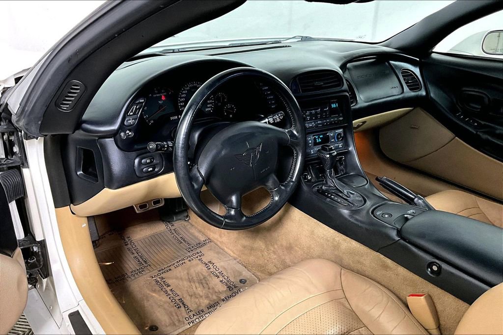 Used 2002 Chevrolet Corvette Coupe w/ Preferred Equipment Group2 image 10