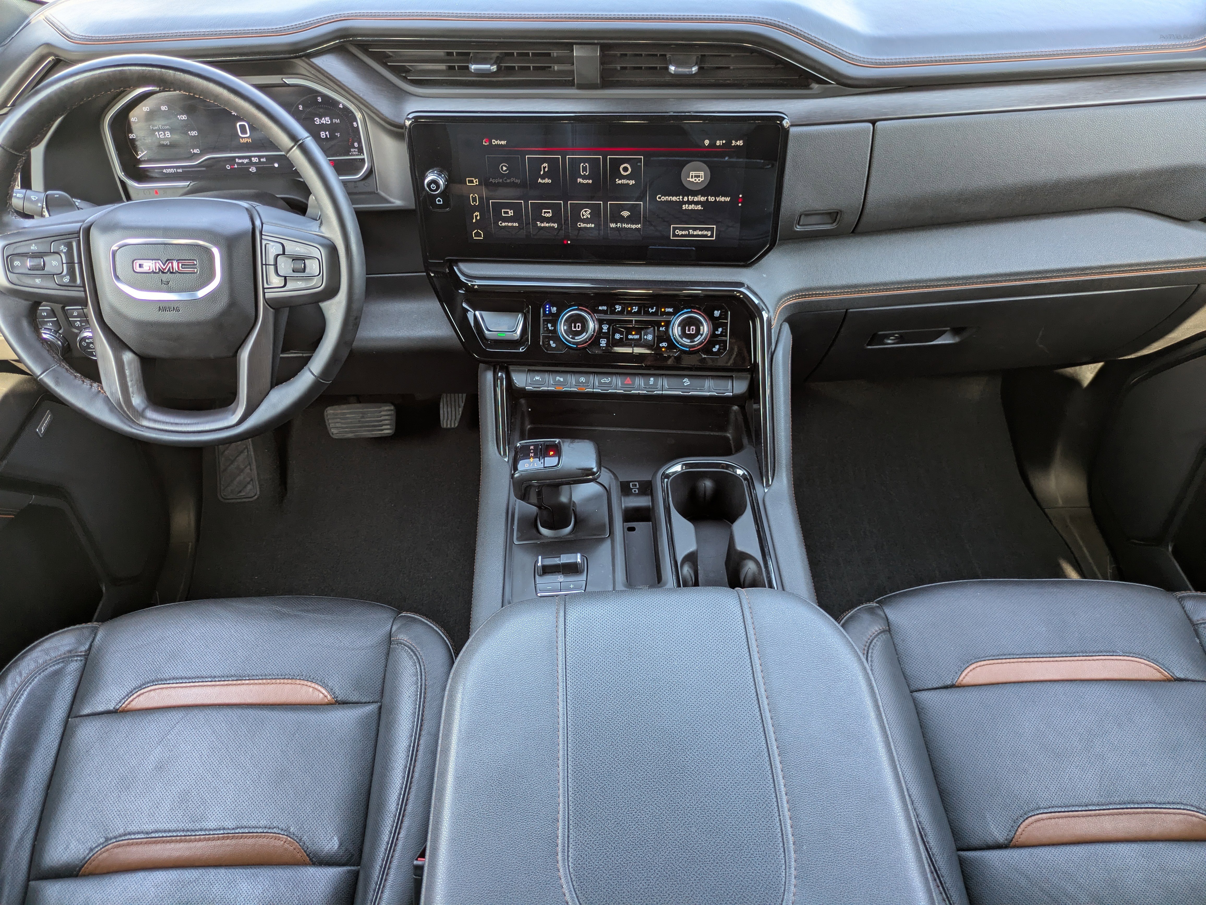 Used 2024 GMC Sierra 1500 AT4 w/ Technology Package image 9