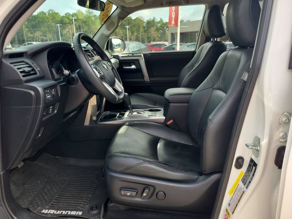 Used 2015 Toyota 4Runner SR5 RWD image 16