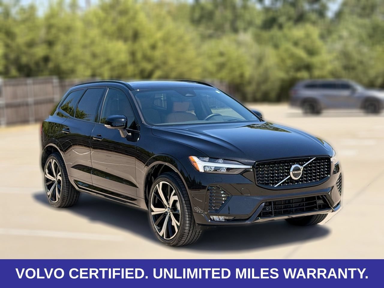 Certified 2025 Volvo XC60 B5 Ultra w/ Protection Package Premier AWD/4WD image 5