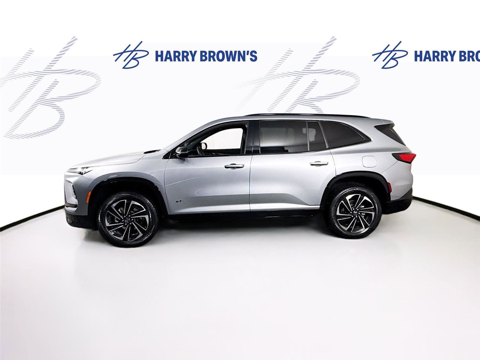 Used 2025 Buick Enclave Sport Touring AWD/4WD image 6